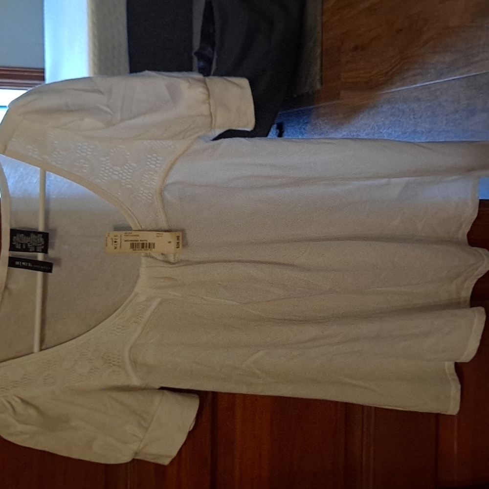 Women's shirt